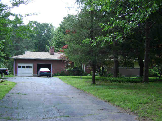 Building photograph for 321 CARMEL HILL RD N